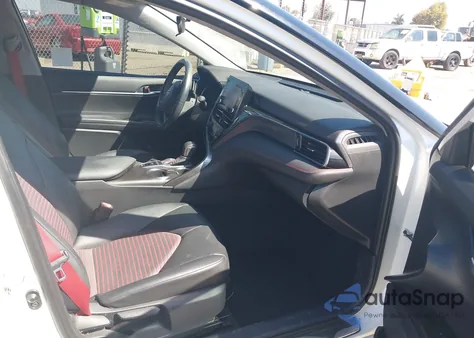 2021 Toyota Camry Trd z USA, uszkodzony, nr VIN 4T1KZ1AK2MU051773